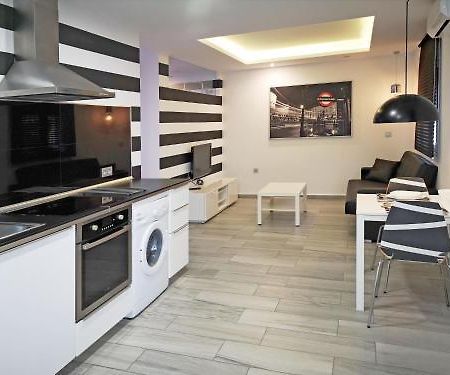 Conil Red-Black Apartment Конил-де-ла-Фронтера Екстериор снимка