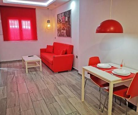 Conil Red-Black Apartment Конил-де-ла-Фронтера Екстериор снимка