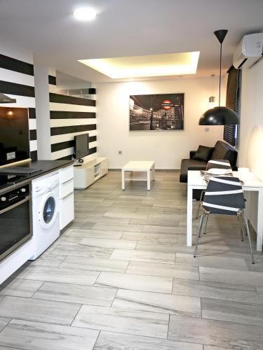 Conil Red-Black Apartment Конил-де-ла-Фронтера Екстериор снимка